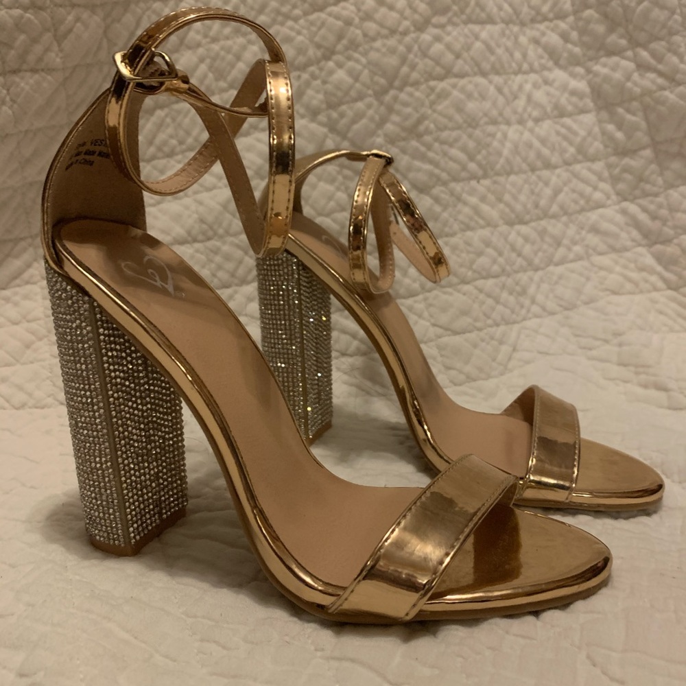 Diamond heel shoes